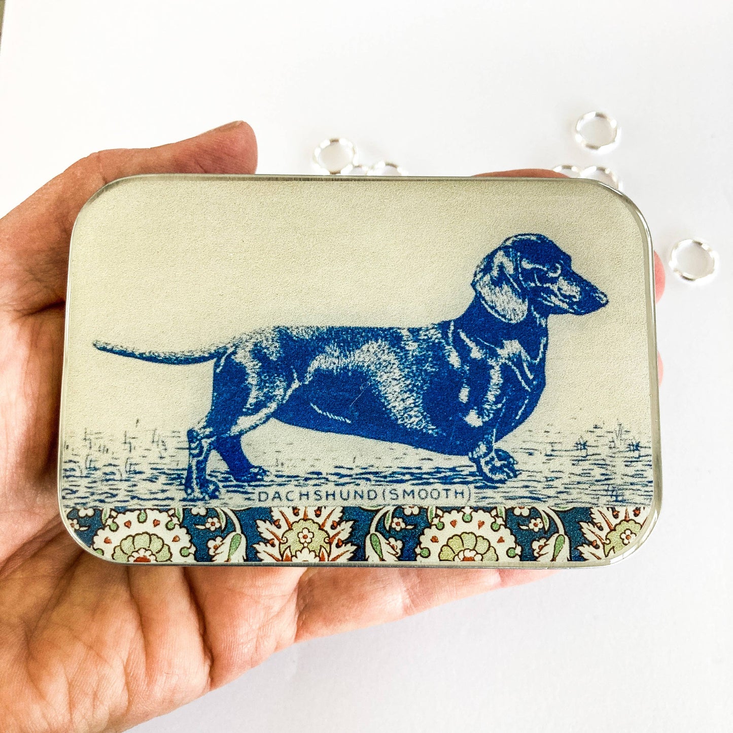 Dachshund Notions Tin | Stitch Marker Tin