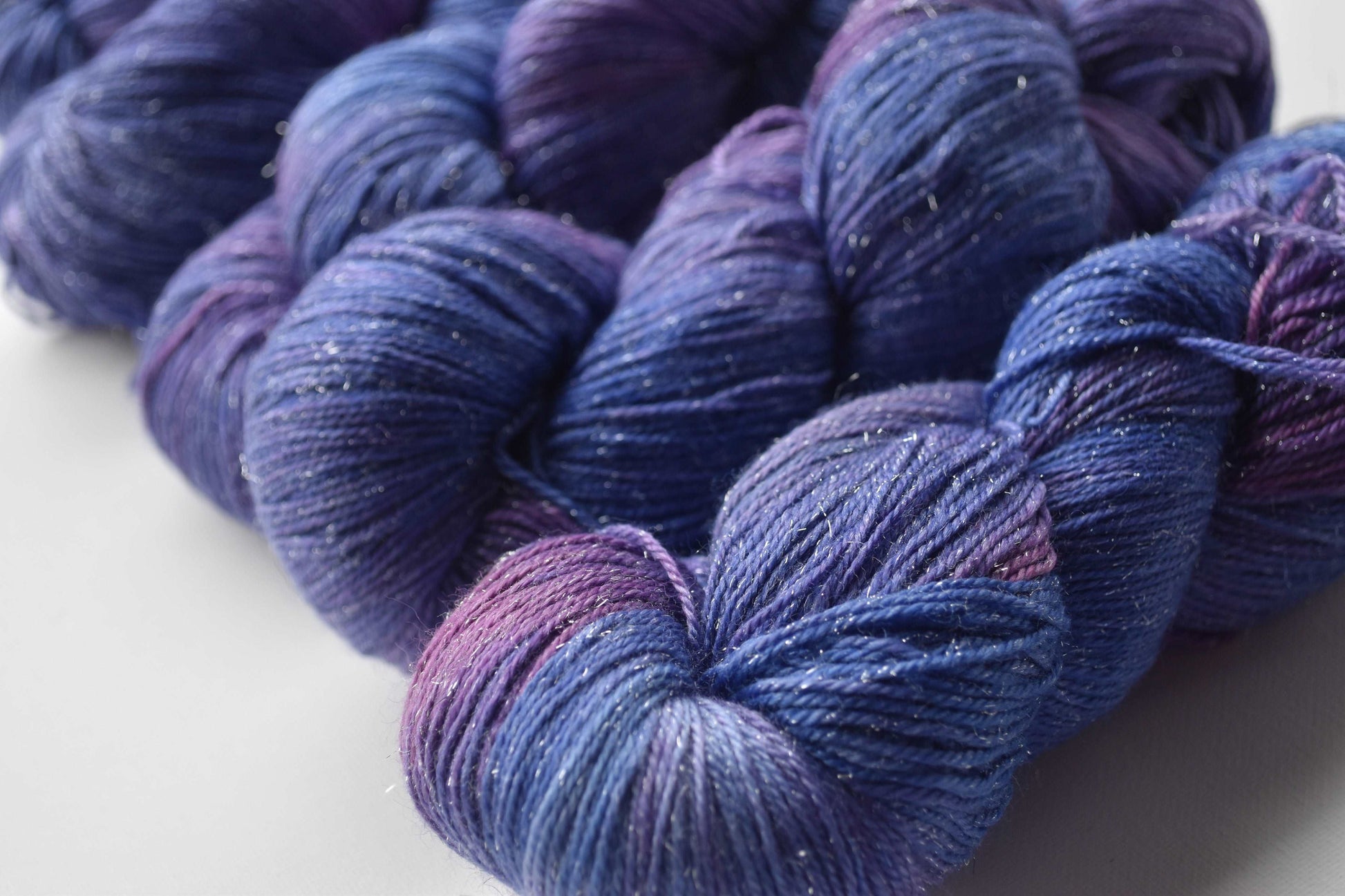 Yarn - Silver Lining | Fingering | SW Merino, Silver Stellina