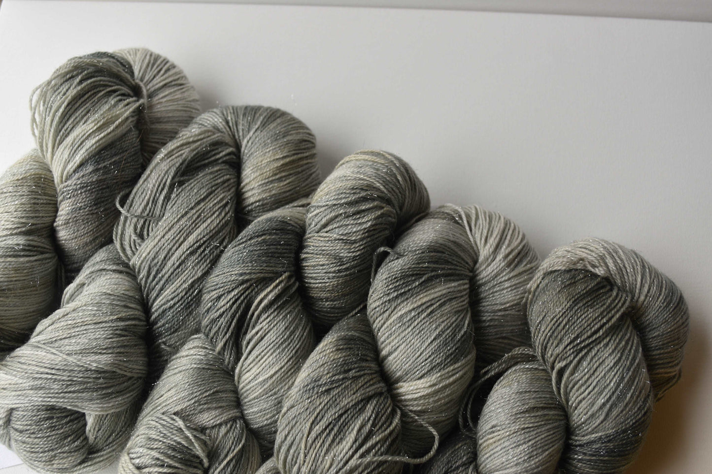 Yarn - Silver Lining | Fingering | SW Merino, Silver Stellina