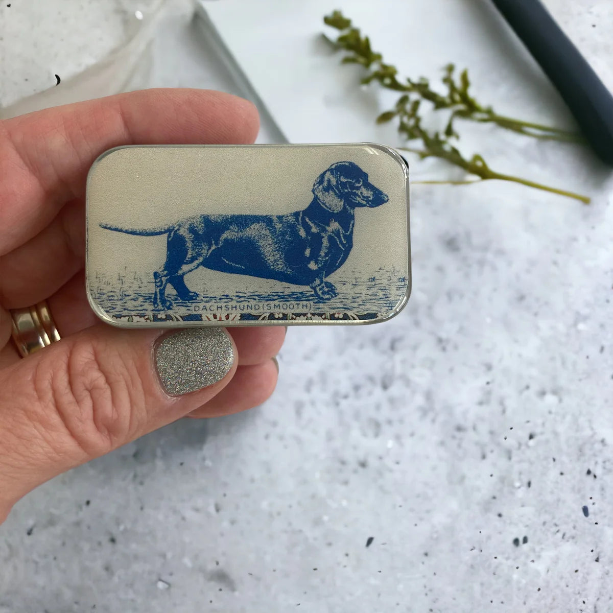 Dachshund Notions Tin | Stitch Marker Tin