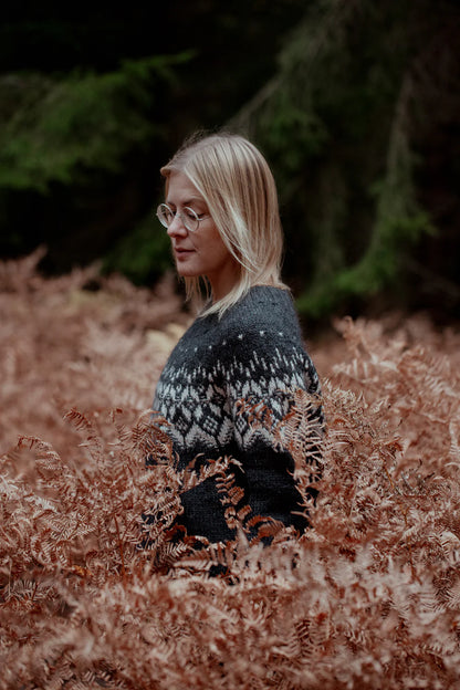 Observations: Knits & Essays from the Forest | Lotta H. Löthgren