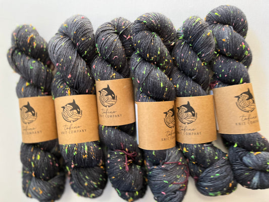 Aerie Tweed  | Fingering | SW Merino, Donegal Nepps