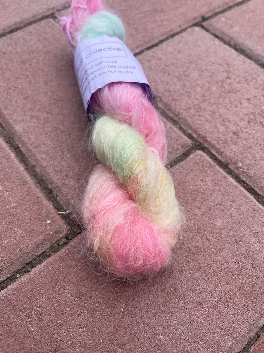 Fizzy Rainbow | Mohair, Wool, Polyester, Polymide | Worsted| One of a Kind