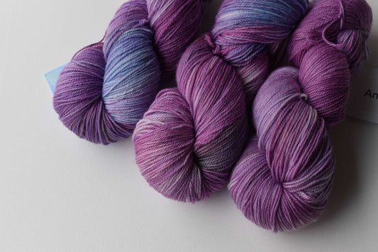 Yarn - Nearmere | Fingering | SW Merino, Faux Cashmere