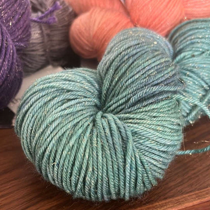 Silver Lining Worsted | Worsted | SW Merino, Stellina